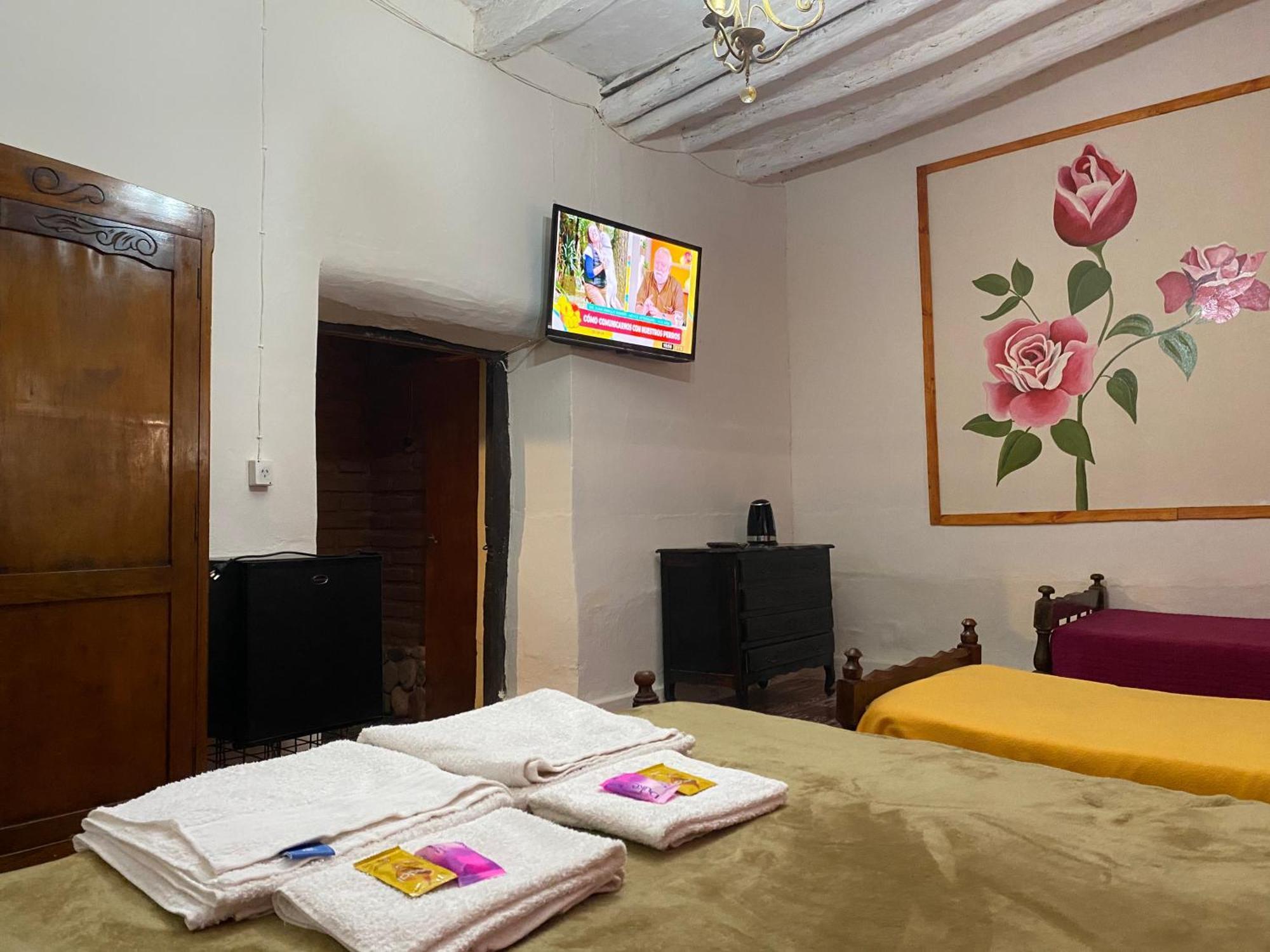 Munay Ecohostal - Cabanas De Adobe Tinogasta Esterno foto